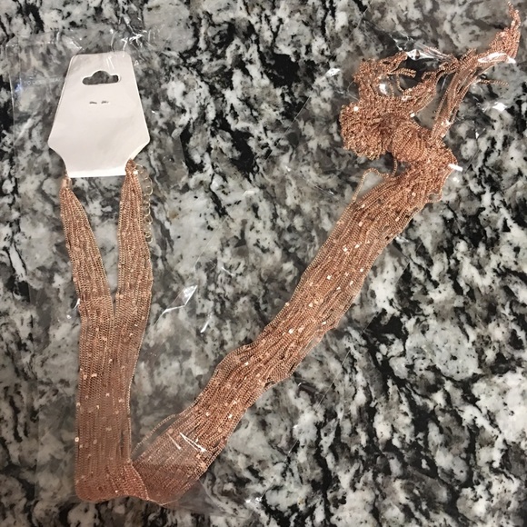 🌸Rose Gold Necklace - Picture 5 of 7